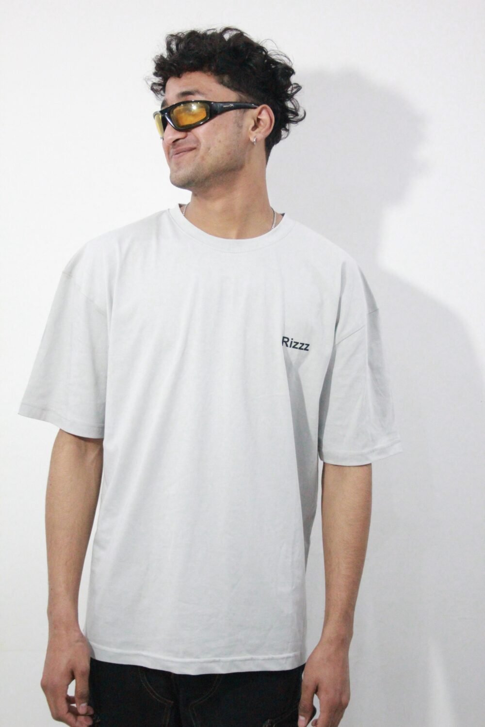 Oversized graphic T-Shirt grey color - Image 4